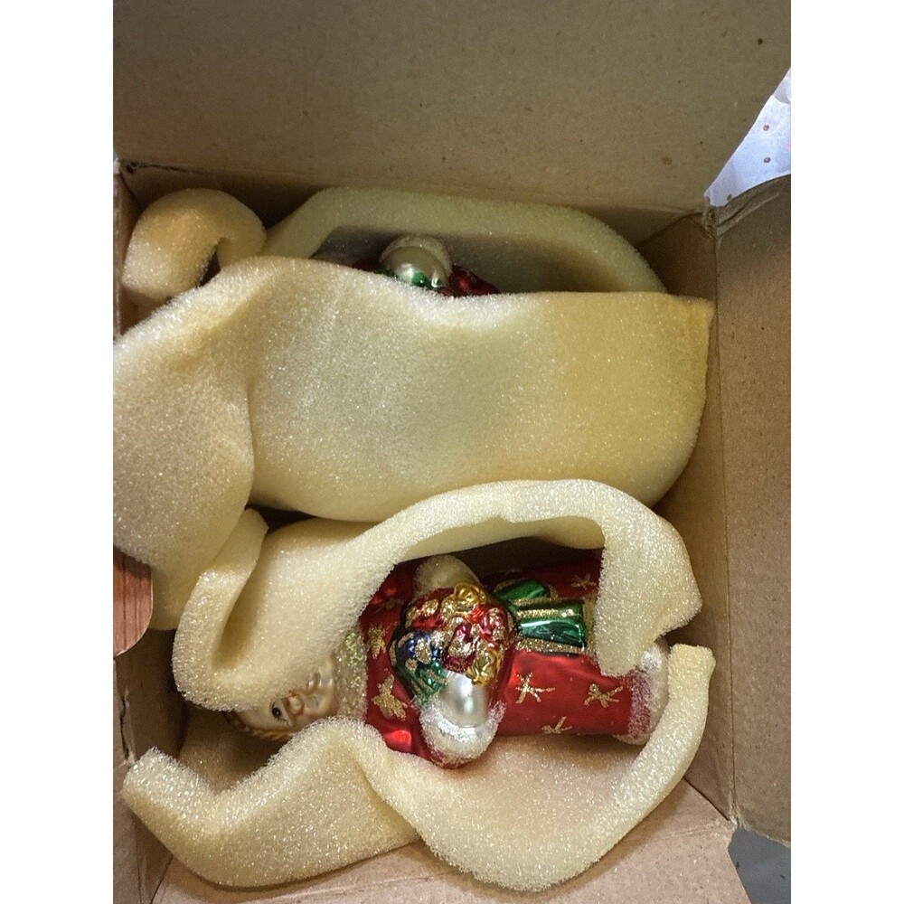 Fingerhut Joys of the Season Glass Santa & Mrs Claus Ornaments Set w Box - Picture 4 of 6